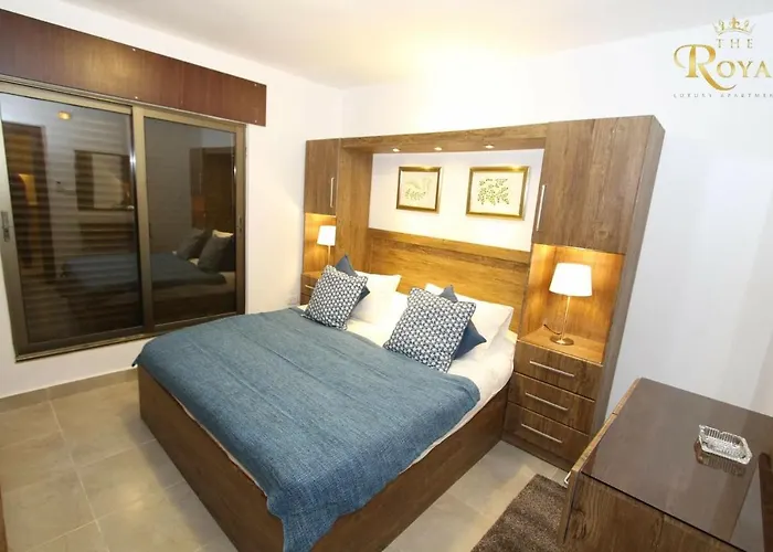 Royal Luxury Apartments & Studios