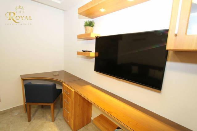Royal Luxury & Apartment *